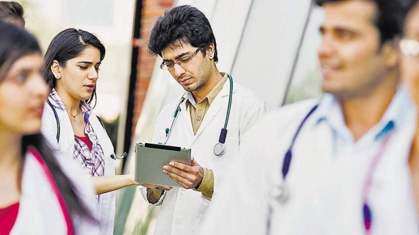 Top 5 Must-Read Books for First-Year MBBS Students